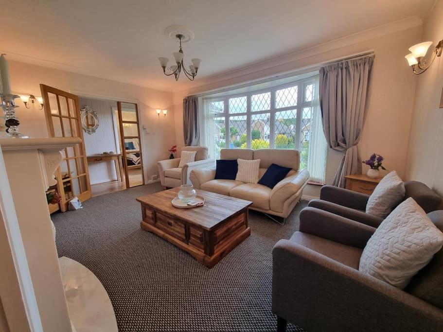 Charming Coastal Bungalow Cayton Zewnętrze zdjęcie
