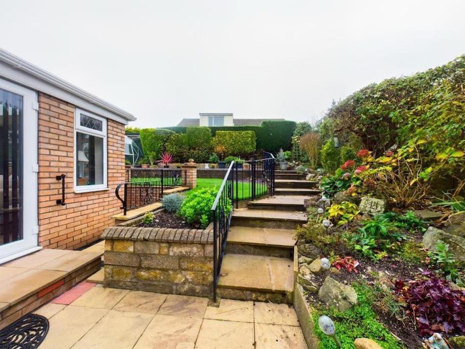 Charming Coastal Bungalow Cayton Zewnętrze zdjęcie